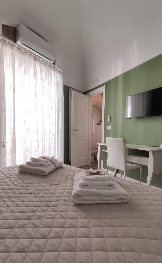 Dimora Della Nonna-Luxury Home Mola di Bari Exteriör bild