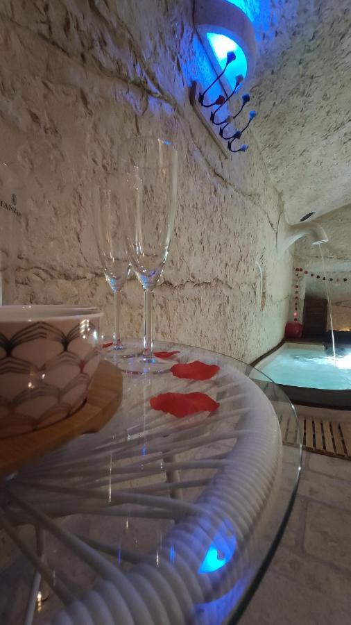 Dimora Della Nonna-Luxury Home Mola di Bari Exteriör bild