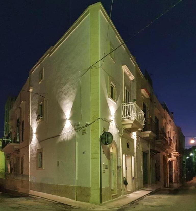 Dimora Della Nonna-Luxury Home Mola di Bari Exteriör bild